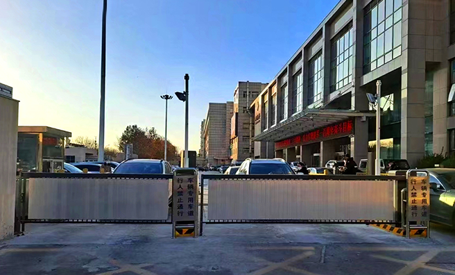熵基科技助力三甲医院停车场智慧升级